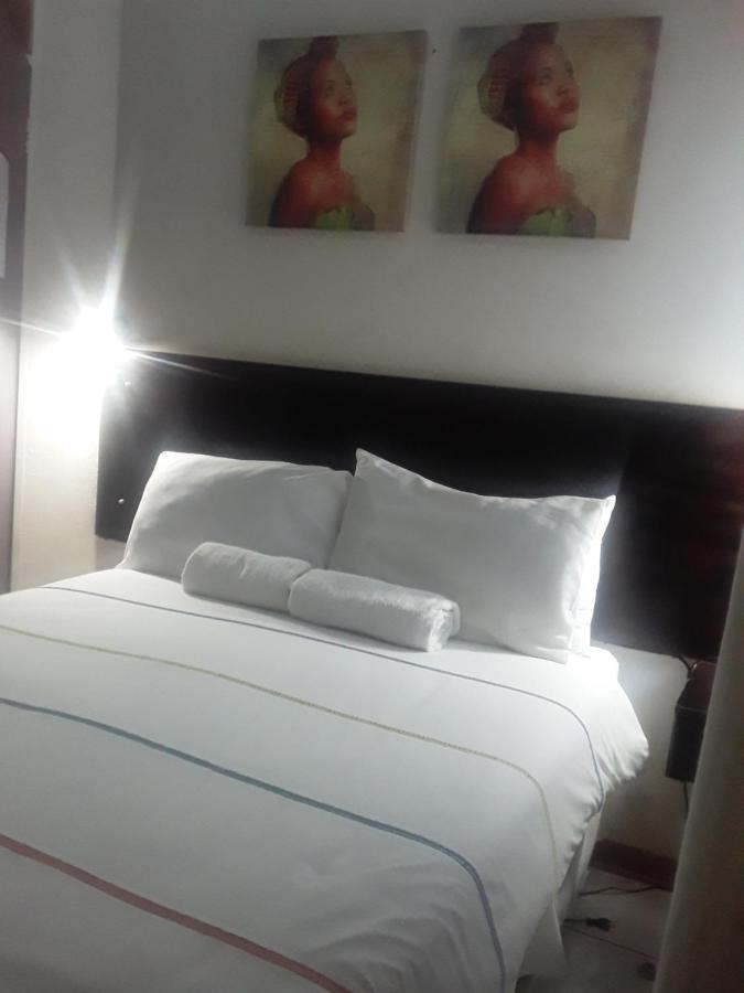 Vuya Nathi Bed And Breakfast Манзини Екстериор снимка