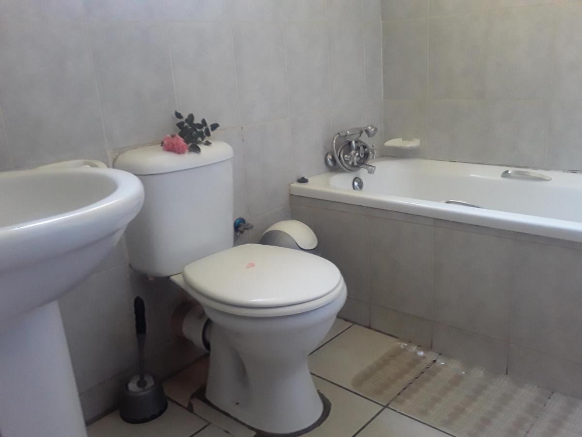 Vuya Nathi Bed And Breakfast Манзини Екстериор снимка