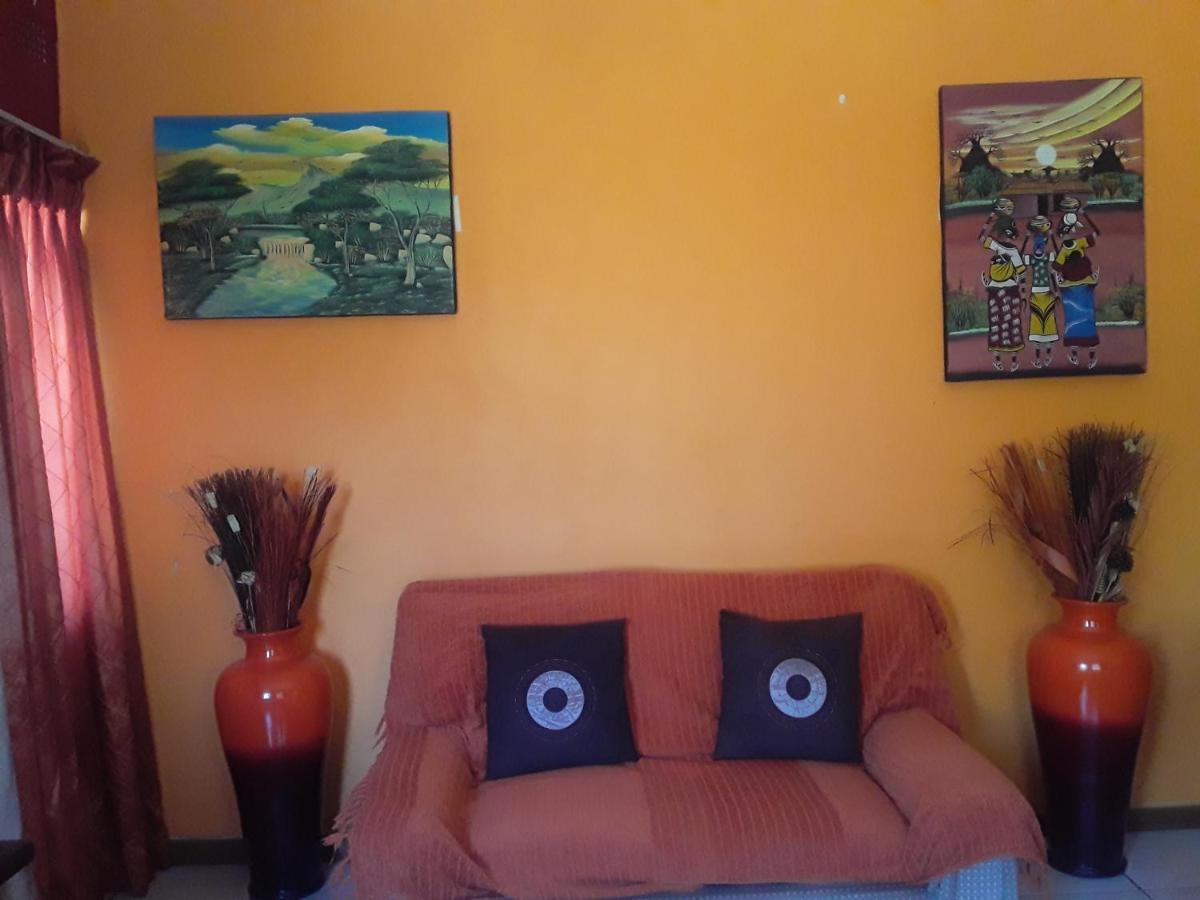 Vuya Nathi Bed And Breakfast Манзини Екстериор снимка