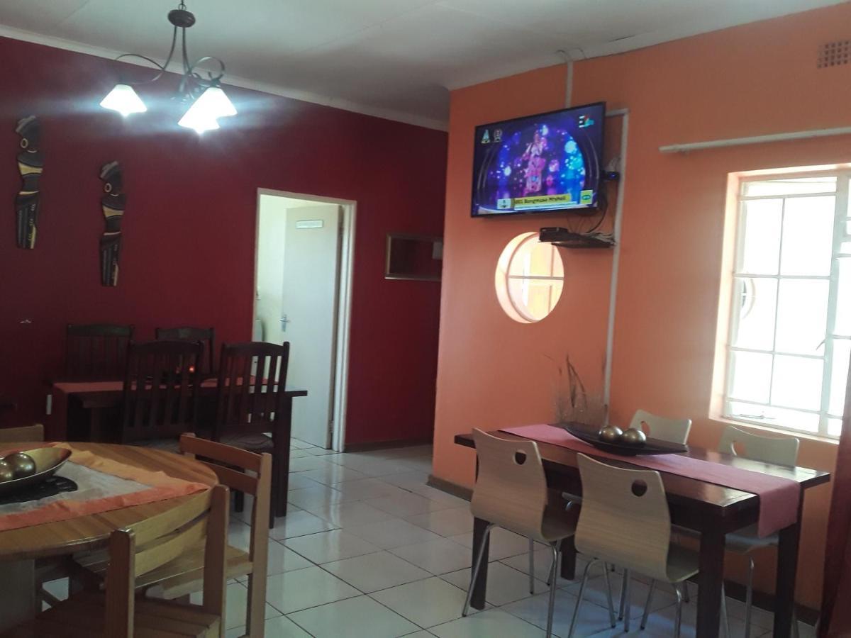 Vuya Nathi Bed And Breakfast Манзини Екстериор снимка