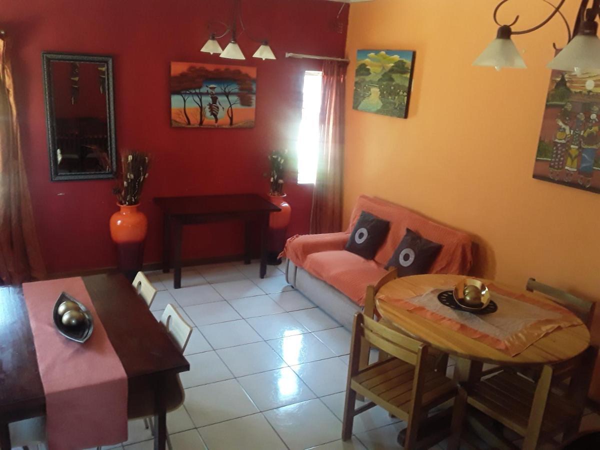 Vuya Nathi Bed And Breakfast Манзини Екстериор снимка