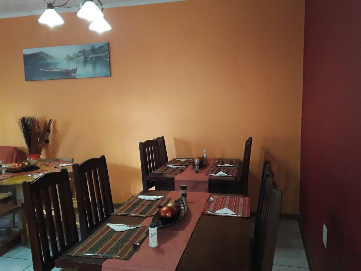 Vuya Nathi Bed And Breakfast Манзини Екстериор снимка