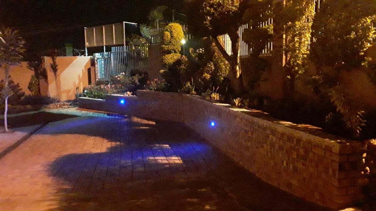 Vuya Nathi Bed And Breakfast Манзини Екстериор снимка